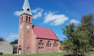 Kościół p.w. Matki Boskiej Częstochowskiej w Lubogoszczy (woj. lubuskie)